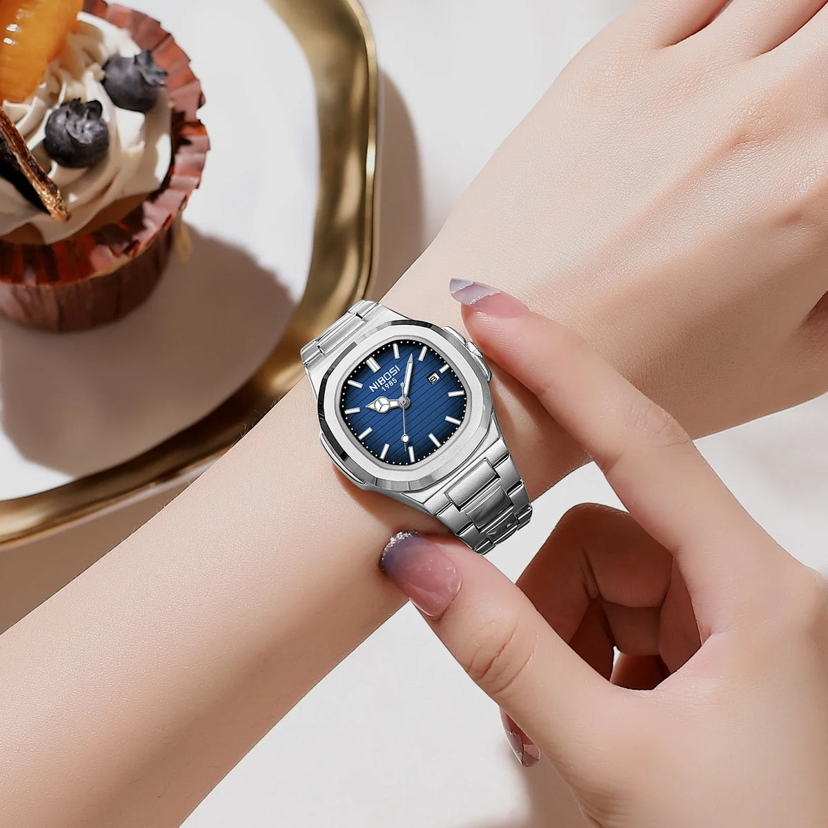 NIBOSI 2680L Élan Quartz